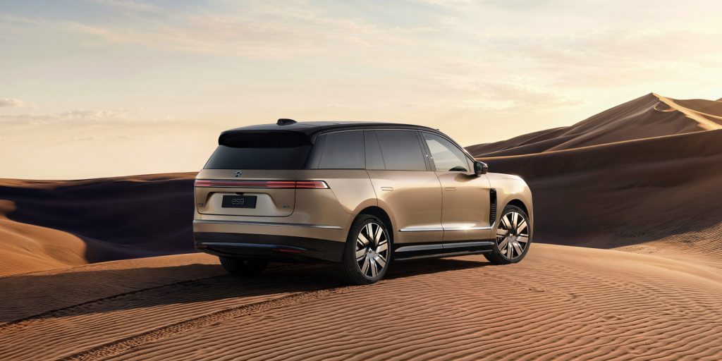 exterior-carousel-P1-02-desktop