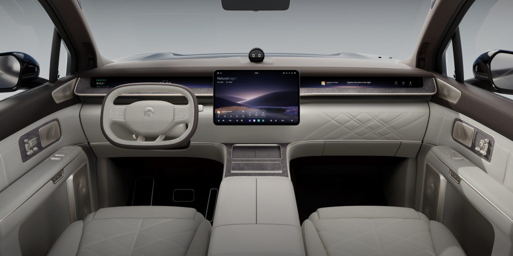 interior-carousel-color-04-desktop