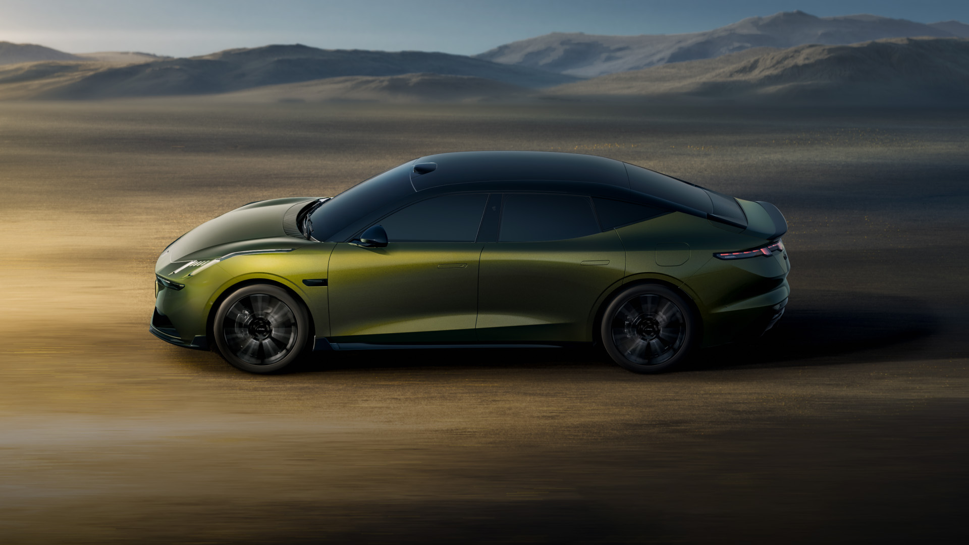 领克 10:16 万出头就能拿下的中大型电混轿车,配置真的太卷了-小昆说车